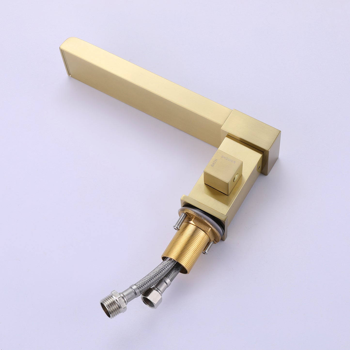 Mista Deck Mounted Bathtub Faucet With Handheld Shower CUPC Certification Valve