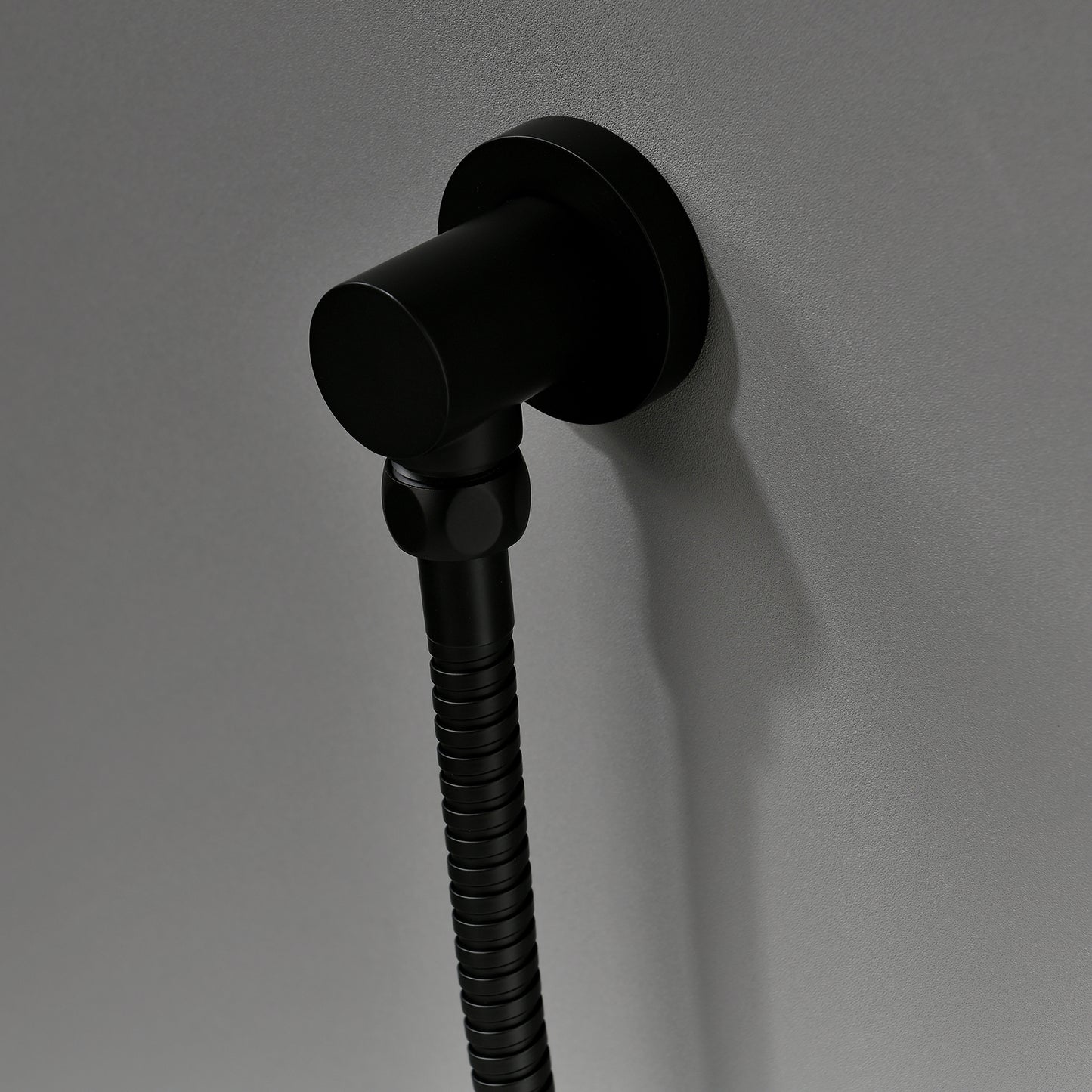 Gero 10 In 2-Spray Shower System with Handheld Shower in Matte Black